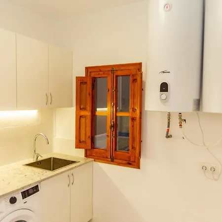 Beachfront Apartman *